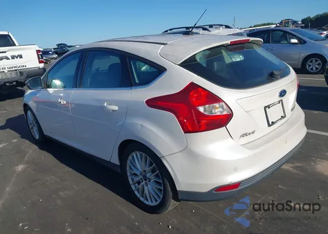 2014 Ford Focus Titanium from USA, damaged, VIN 1FADP3N2XEL190586